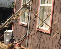 September 2017: Damaged STL antenna blown of the main broadcast tower at Loubiere